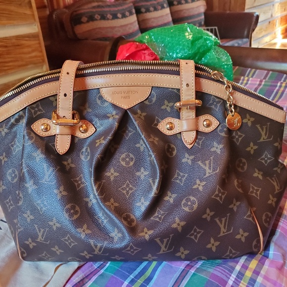 LOUIS VUITTON TIVOLI - Picture 2 of 8